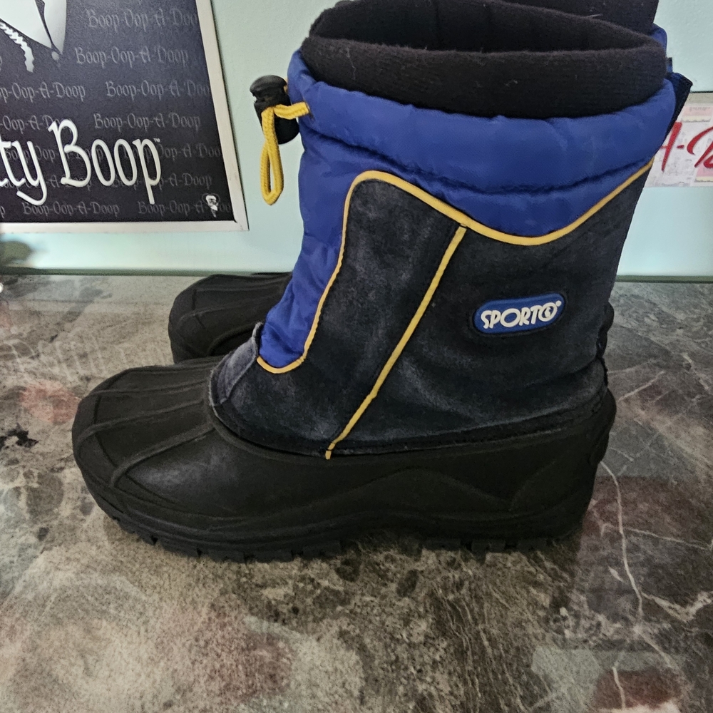 Sporto Blue and Black Insulated Winter Snow Boots Size 6